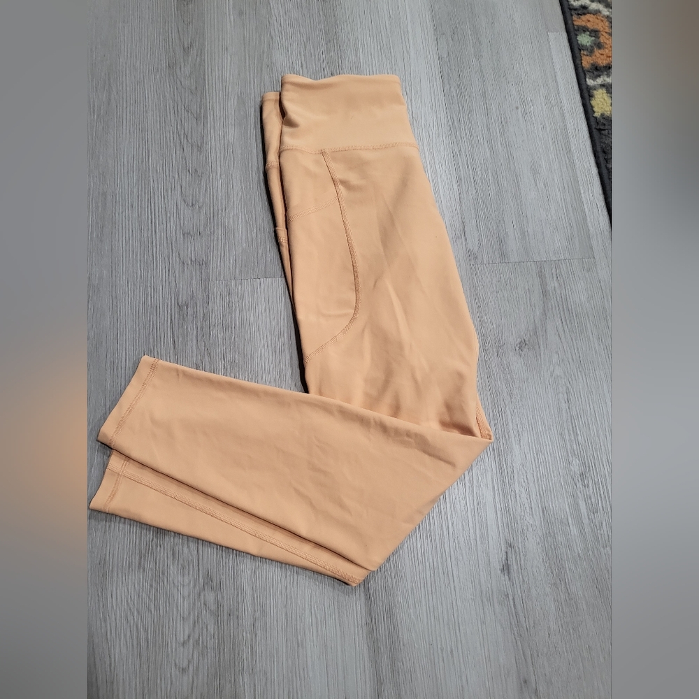 Old Navy Active Peach Leggings